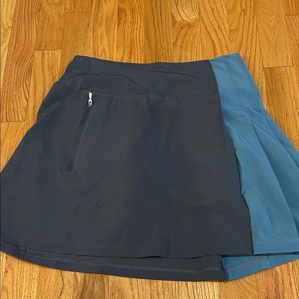 Athleta Navy and Teal Two-Tone Skort with Side Pleat
